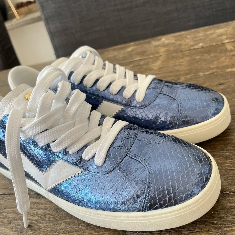 Stuart Weitzman Daryl snake Embossed sneakers